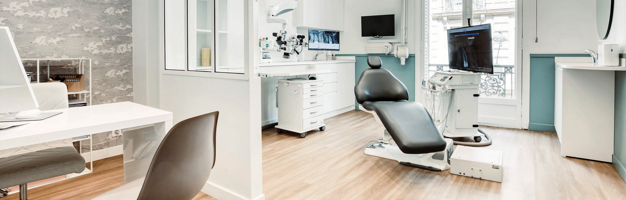 Modern Dental Treatment Room