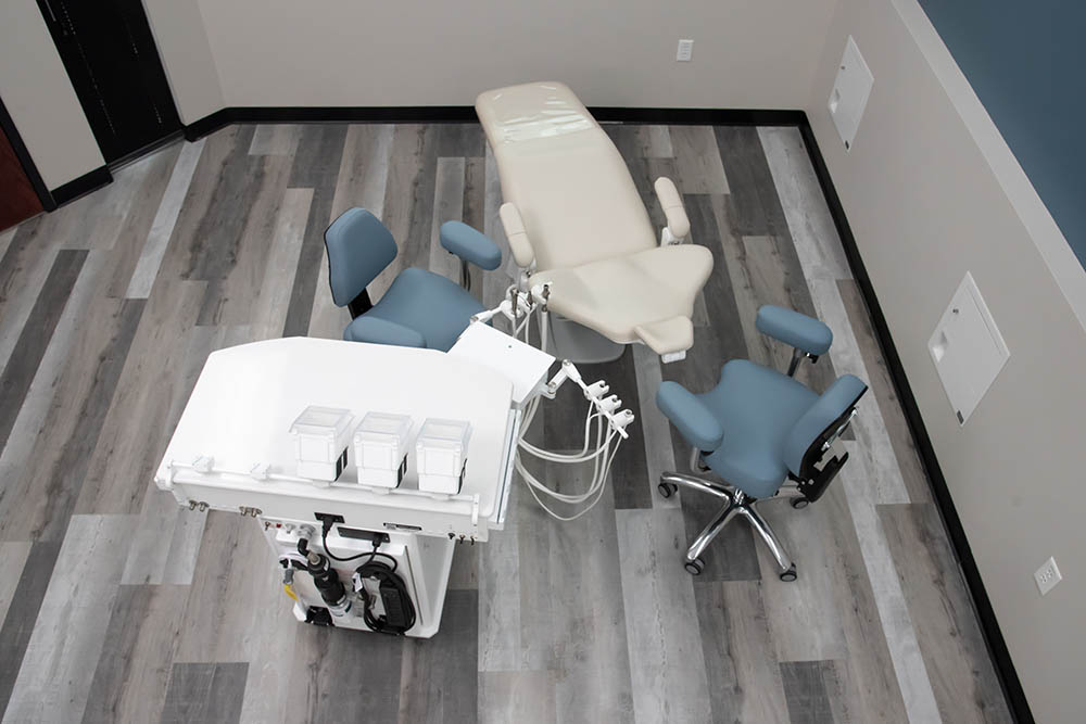 10' x 12' operatory - Triton™ Designer Ambidextrous Dental Delivery System – Self Contained