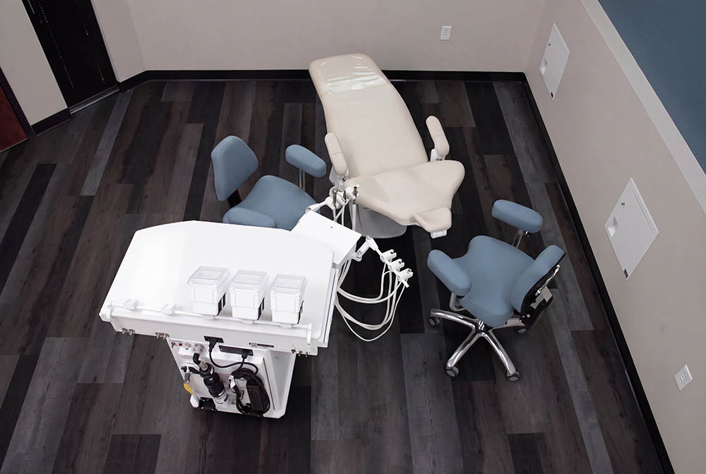 10' x 12' operatory - Triton™ Designer Ambidextrous Dental Delivery System – Self Contained